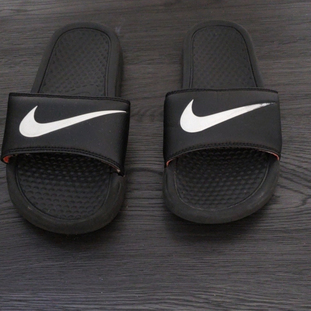 NIKE Slide